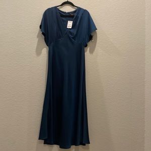 Just…Taylor maxi dress in teal blue size 12. Zips up in the back. Short sleeve.